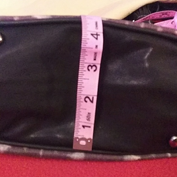 Purse - Picture 5 of 7